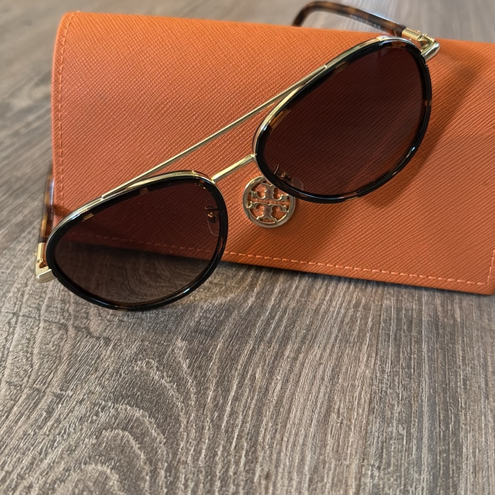 Tory Burch Tortoise Aviator Sunglasses - Picture 3 of 8